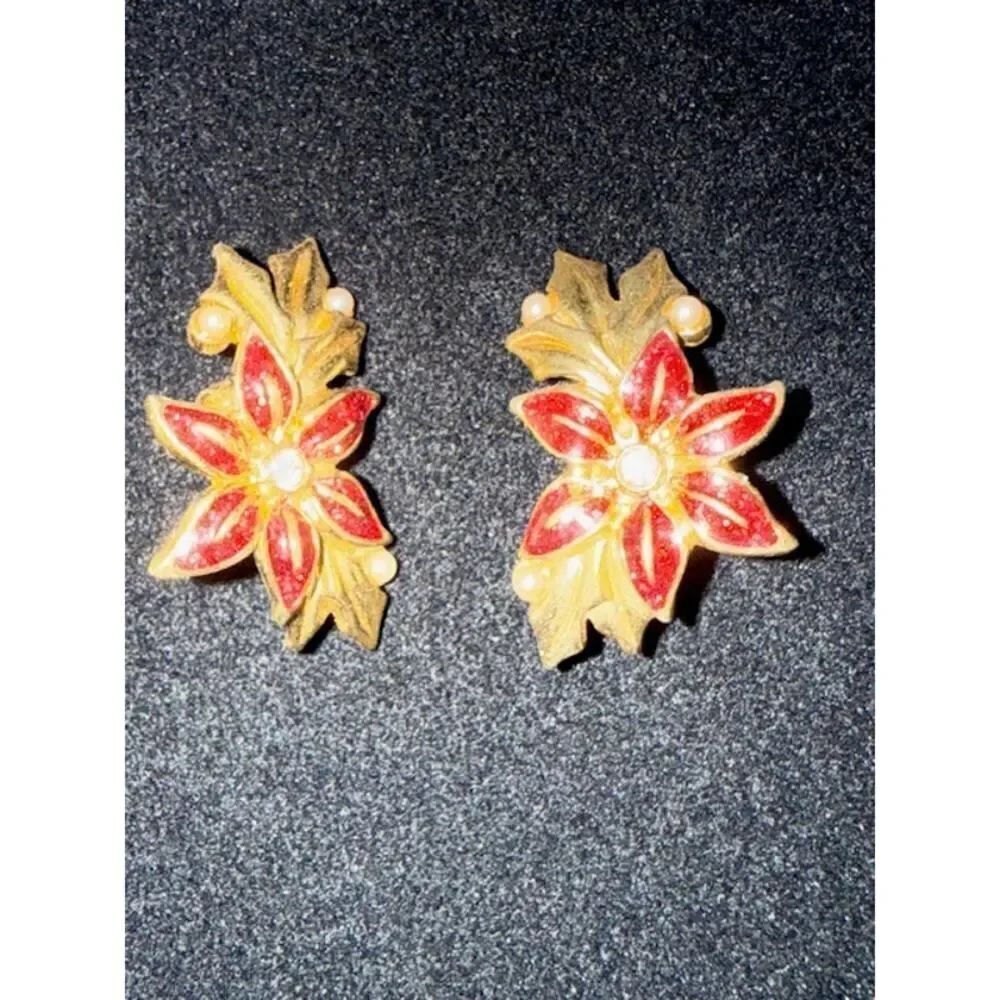 Vintage Signed Avon Chistmas Poinsettia Clip On Earrings Rhinestone 1.4"
